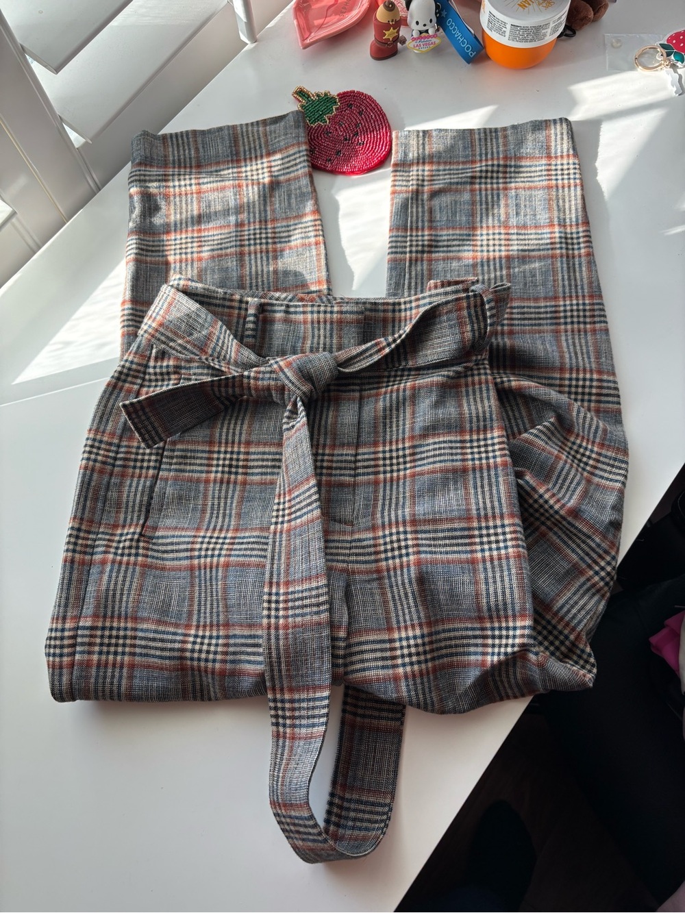 ARITZIA Plaid Straight Leg Tie-Front Trousers Size 2